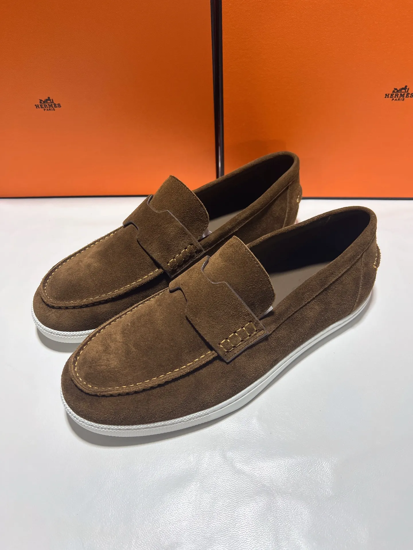 👟👟Ex-factory price 540👟👟 ♥2025 HERMES The latest hot model, the official website is developed simultaneously, original quality Size: Women's size 36/46